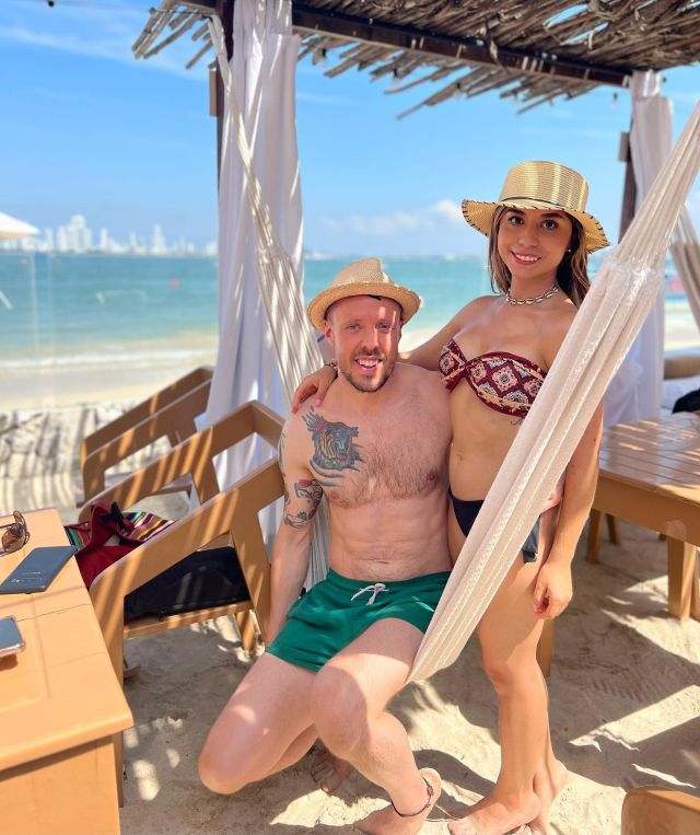 Disfruta de un día con tu pareja frente al mar @margaritasbeachclub 🏝️
